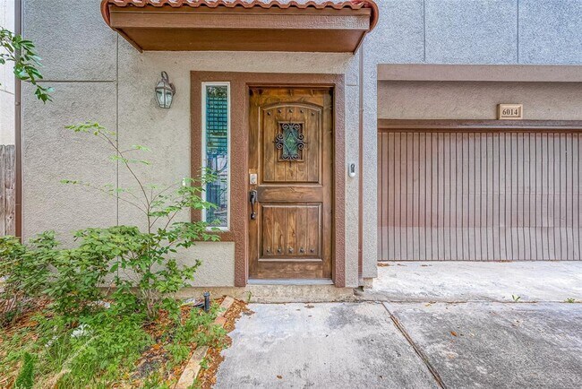 Building Photo - 6014 Hamman St