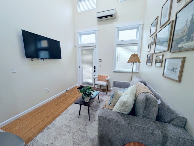 Building Photo - The Norm Appartments