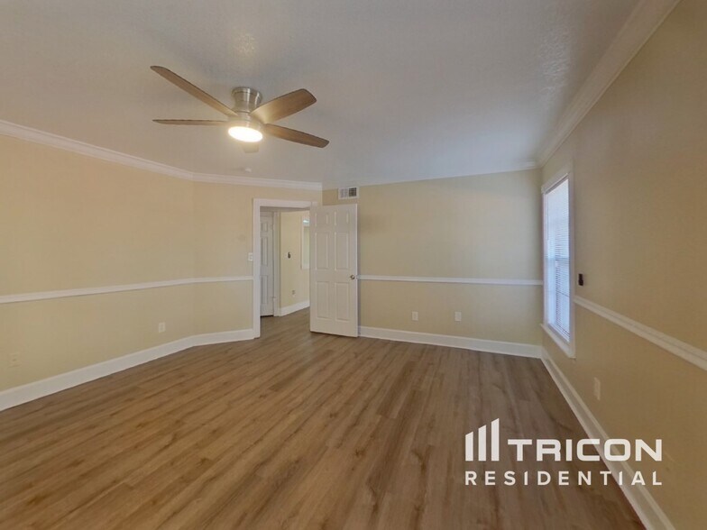 Building Photo - 1005 Faircloth Ct