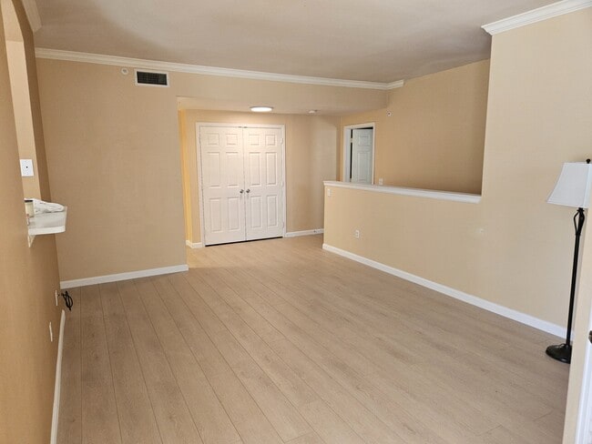 Family Room - 7442 S Quail Cir