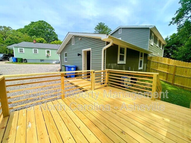 Building Photo - 268 Sand Hill Rd