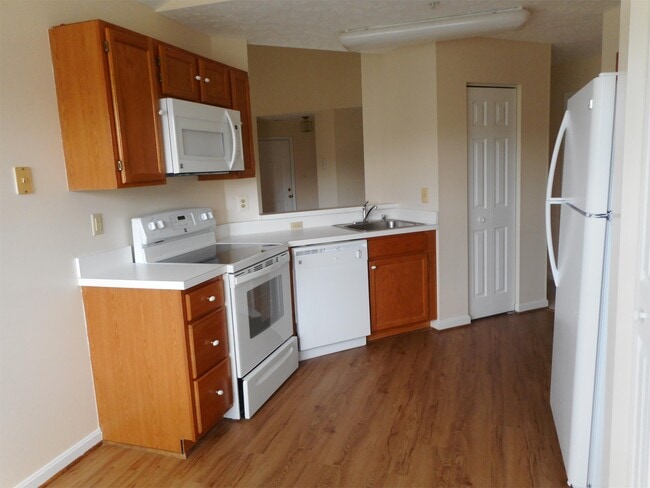 Building Photo - 104 Bayland Dr