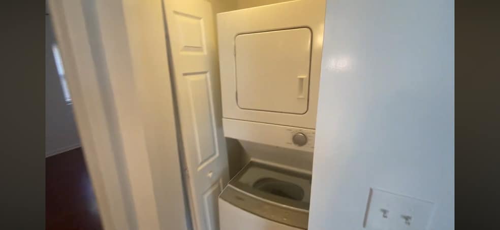 Building Photo - 2530 W Fitch Ave