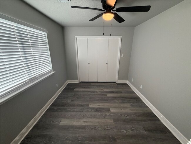 Building Photo - 12230 Kleinmeadow Dr