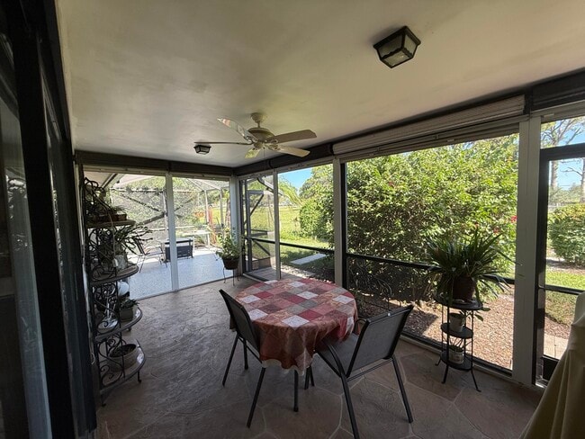 Building Photo - 2507 Canterbury Dr N