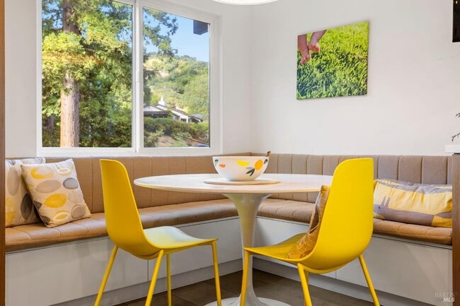 Building Photo - 48 Junipero Serra Ave