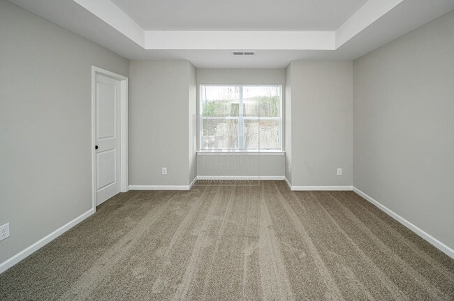 Building Photo - 390 Woodland Cir