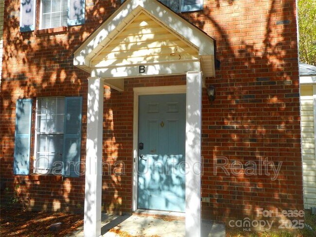Building Photo - 6622B Bevington Ridge Rd