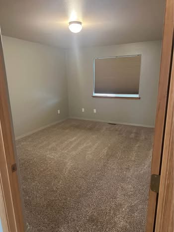 Building Photo - 803 E Riggs St