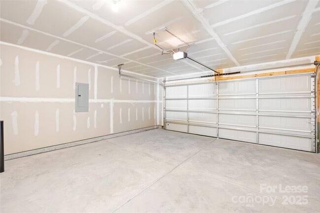 Building Photo - 13239 Hampton Bay Ln