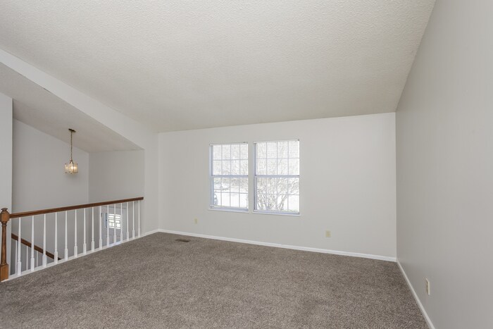 Building Photo - 206 Valeworth Dr