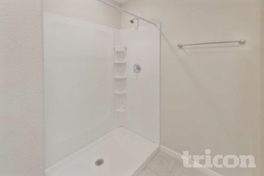 Building Photo - 10502 Ft Cibolo Trl