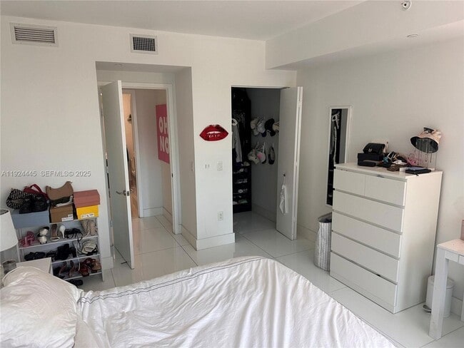 Building Photo - 1100 S Miami Ave