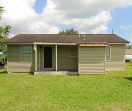 Building Photo - 104 Prewitt Ln