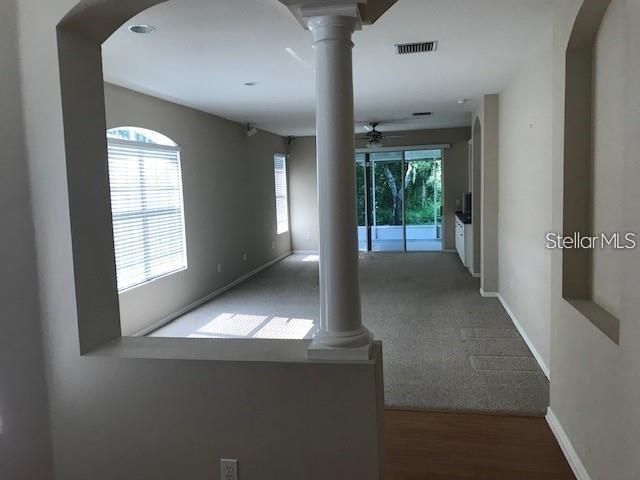 Building Photo - 6029 Sandhill Ridge Dr