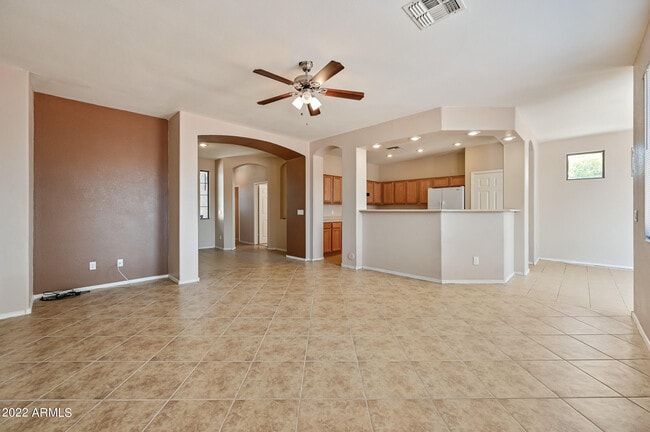 Building Photo - 1525 W St Kateri Dr
