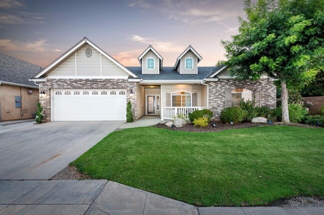 Primary Photo - Beautiful Northeast 4 Bedroom 2.5 Bath hom...