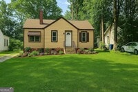 Building Photo - 1215 Lyndale Dr SE