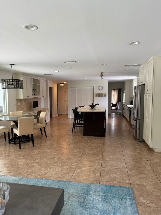 Building Photo - 4911 St Croix Dr