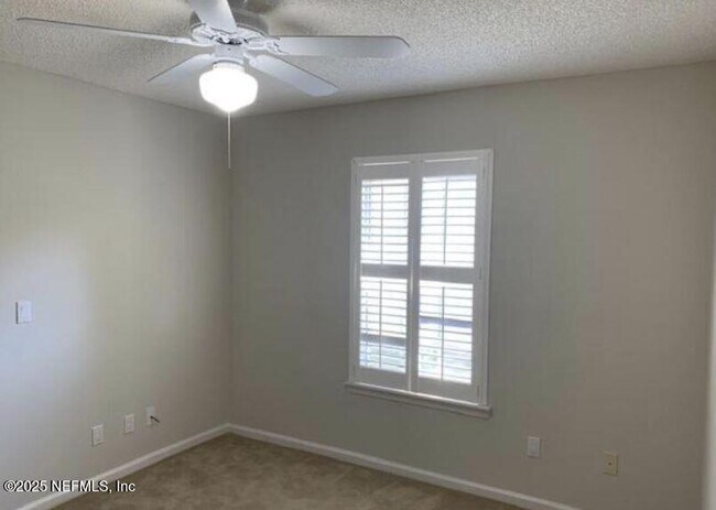 Building Photo - 1819 Ashmore Green Dr