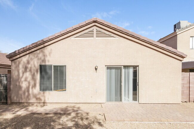 Building Photo - 10849 E Carol Ave