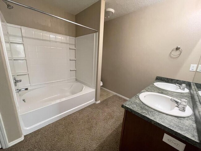 Building Photo - 432 S 1230 W