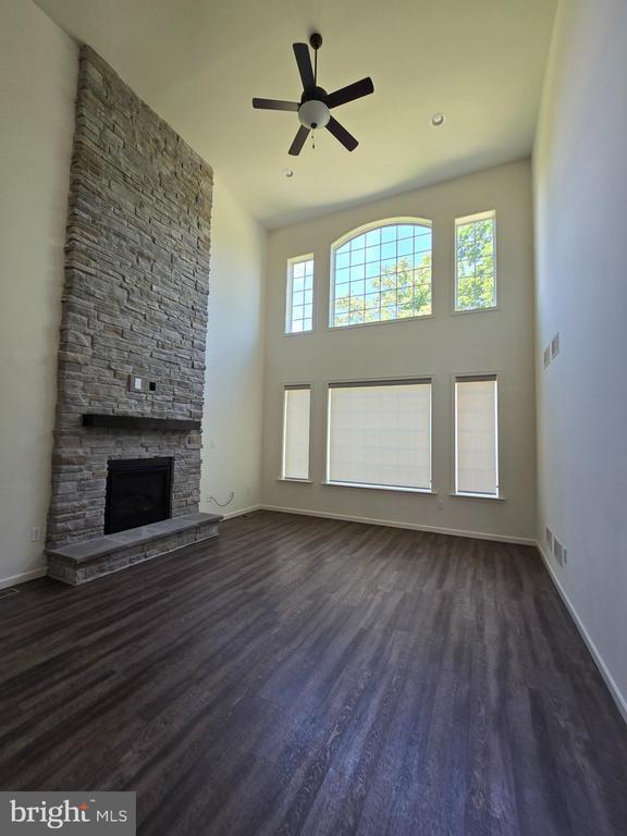 Building Photo - 633 Kincaid Ave