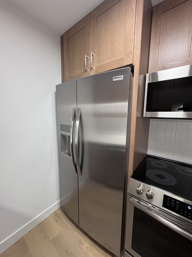 Building Photo - 6314 Friars Rd