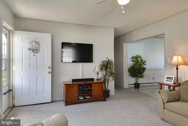 Building Photo - 19948 Church St