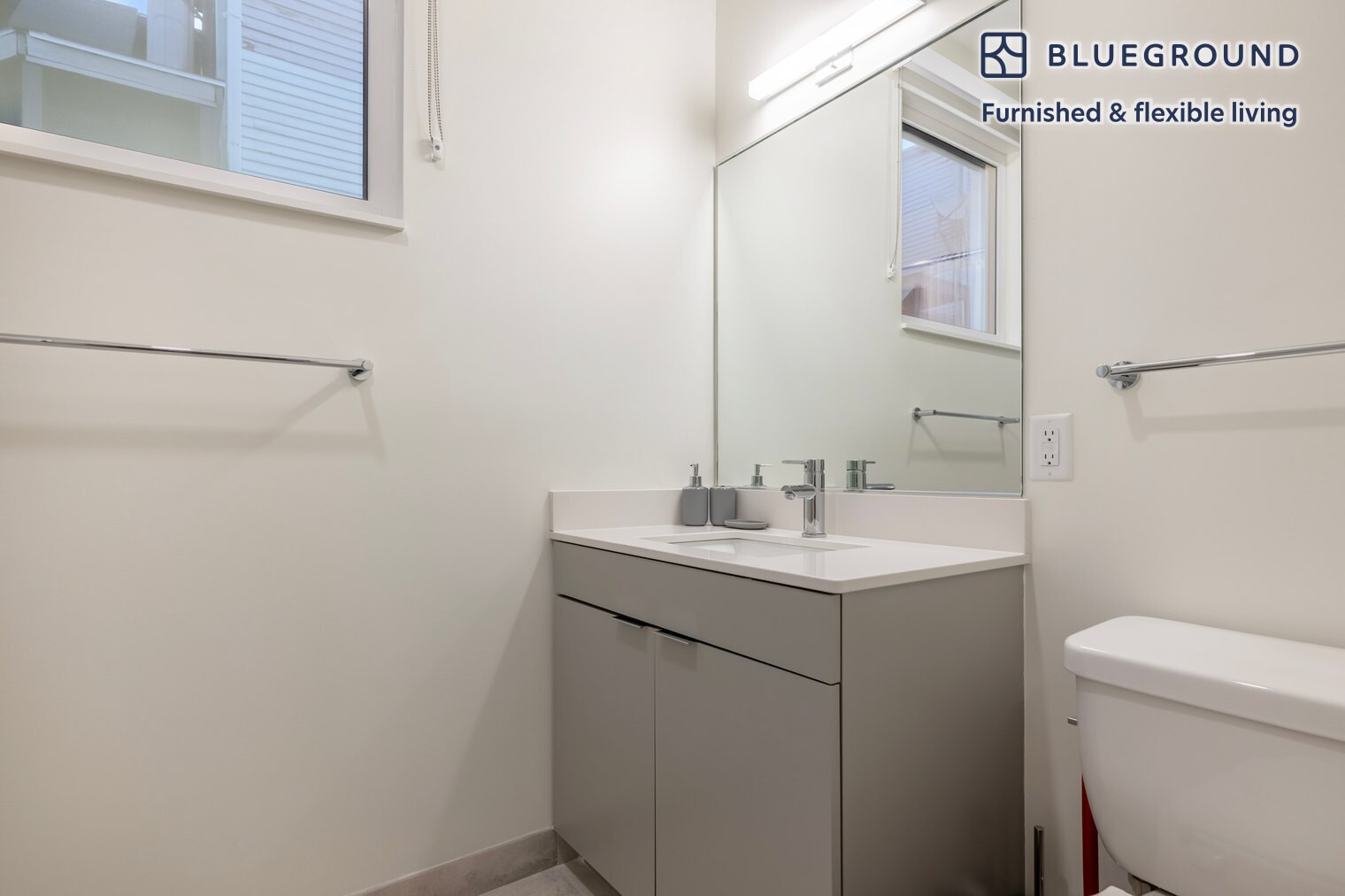 Building Photo - 3 Hawkins St