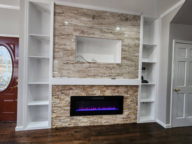 Building Photo - 176-31 130th Ave