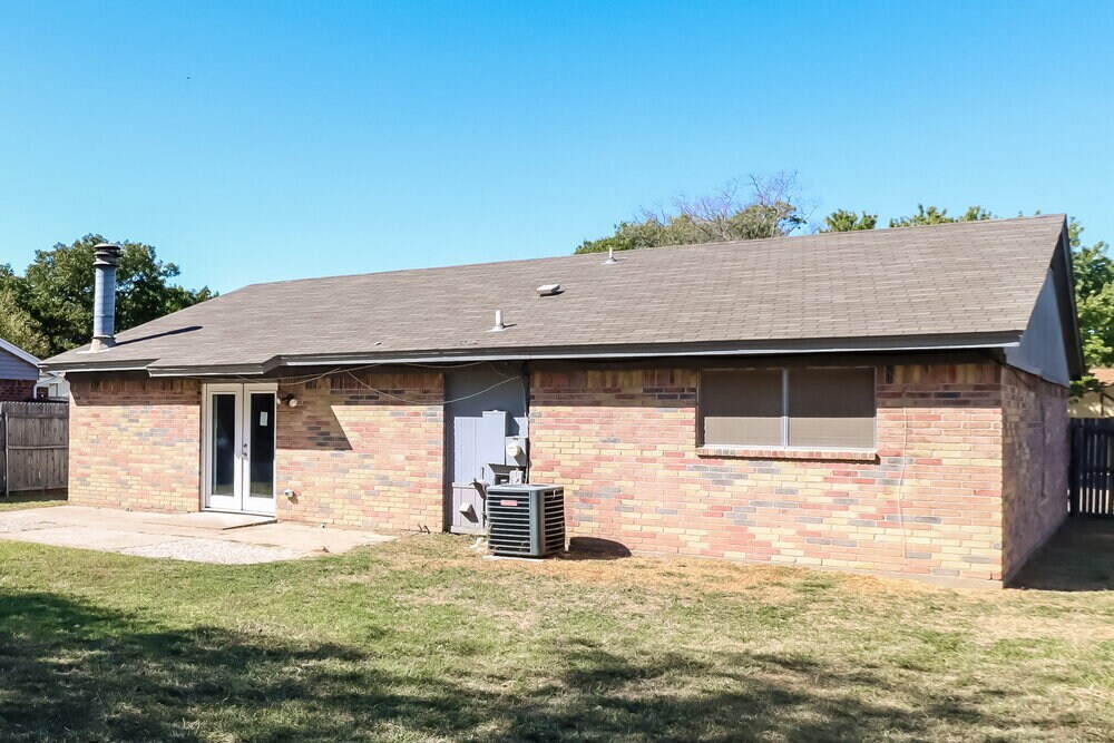 Building Photo - 521 Annapolis Dr