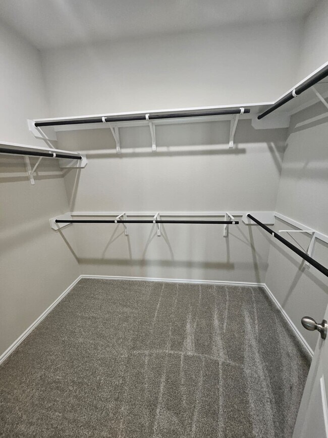 Building Photo - 426 Twilight Mdw Wy