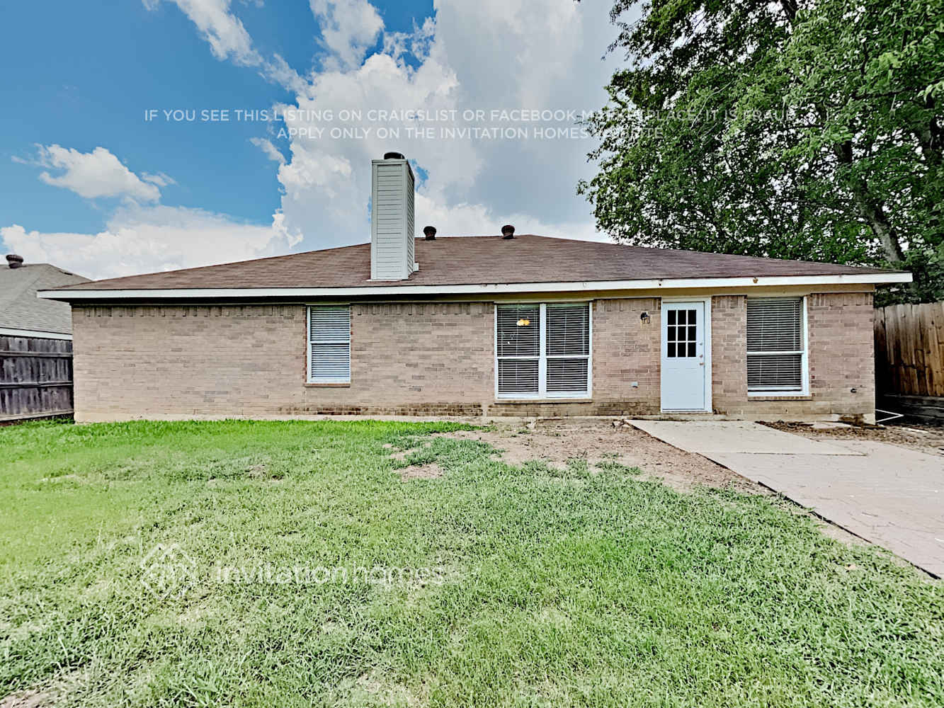 Building Photo - 819 W Lonesome Dove Trail