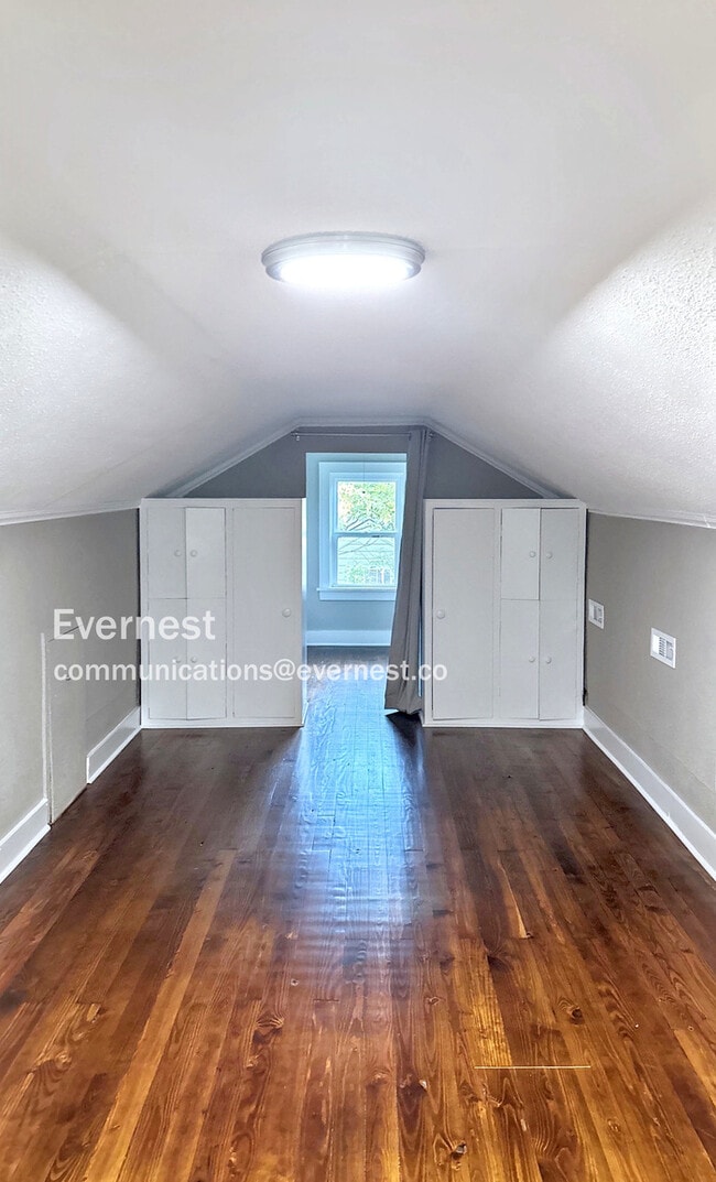 Building Photo - 118 Brentwood Dr