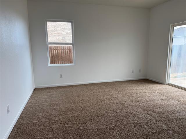 Building Photo - 5621 McMahan Ln