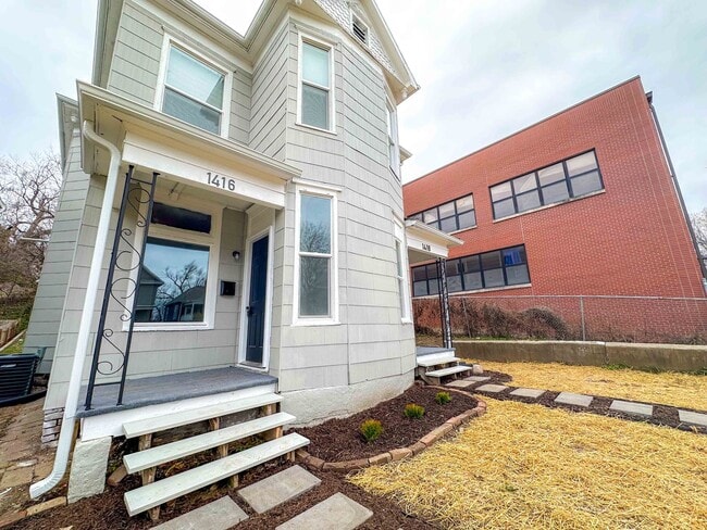 Building Photo - 1416/1418 N 2nd Duplex