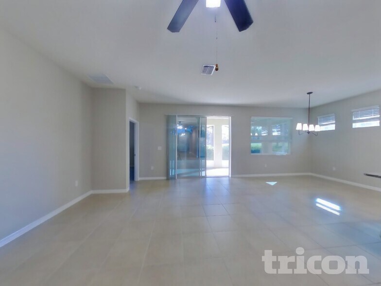 Building Photo - 17719 Garsalaso Cir