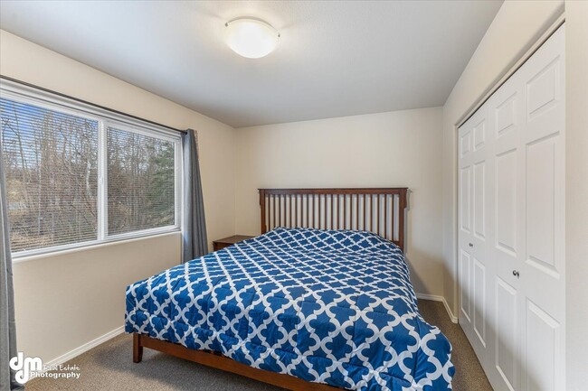 Building Photo - 4051 E Birch View Dr