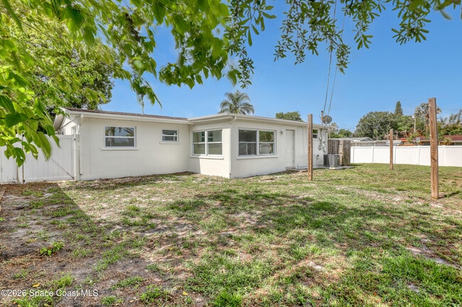 Building Photo - 2814 Lorna Dr