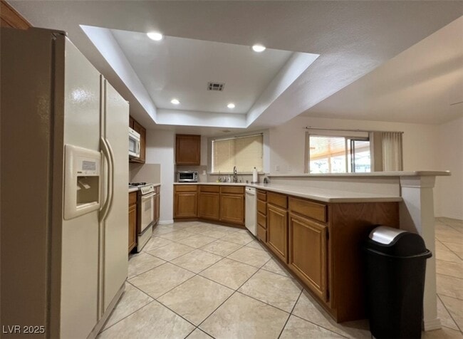 Building Photo - 8640 Cremona Dr
