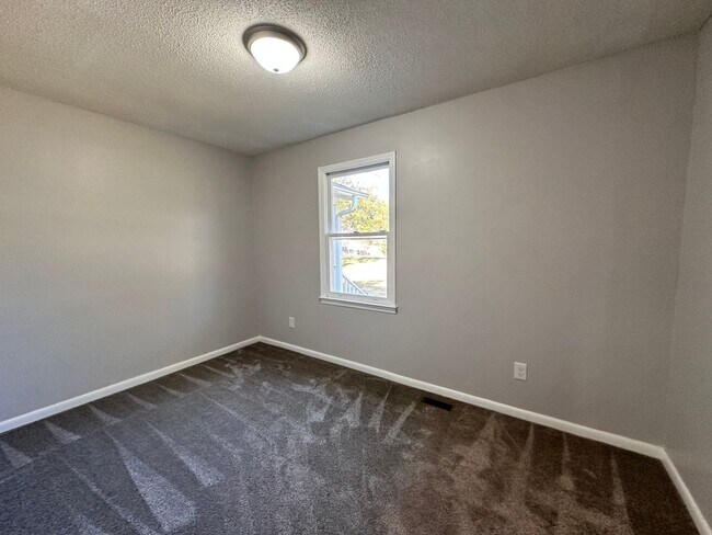 Building Photo - Exclusively Offered by Muse Realty Rentals, LLC