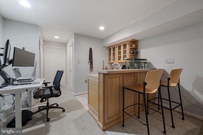 Building Photo - 608 Talmadge Ct SE