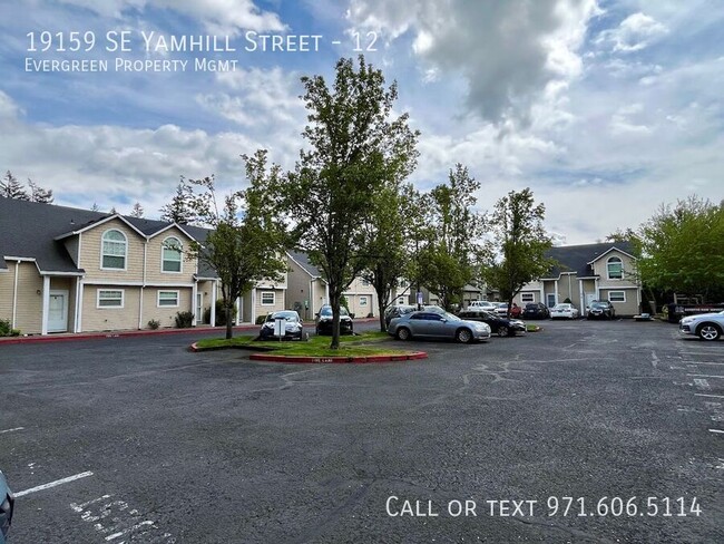 Building Photo - 19159 SE Yamhill St