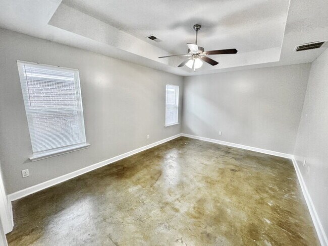 Building Photo - 3915 Jordan View Dr