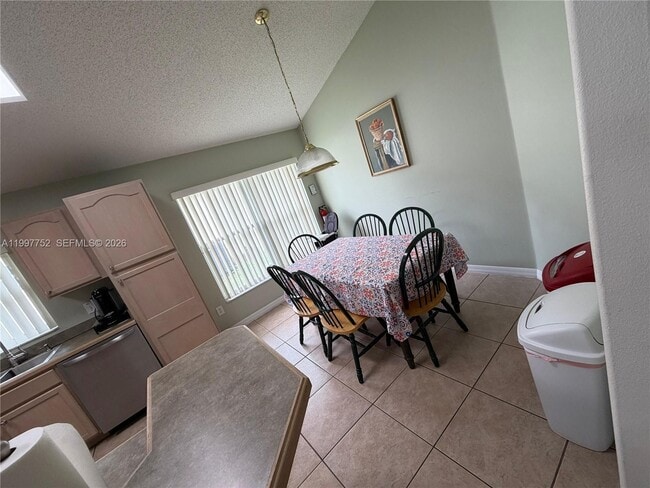 Building Photo - 2515 La Jolla Trail