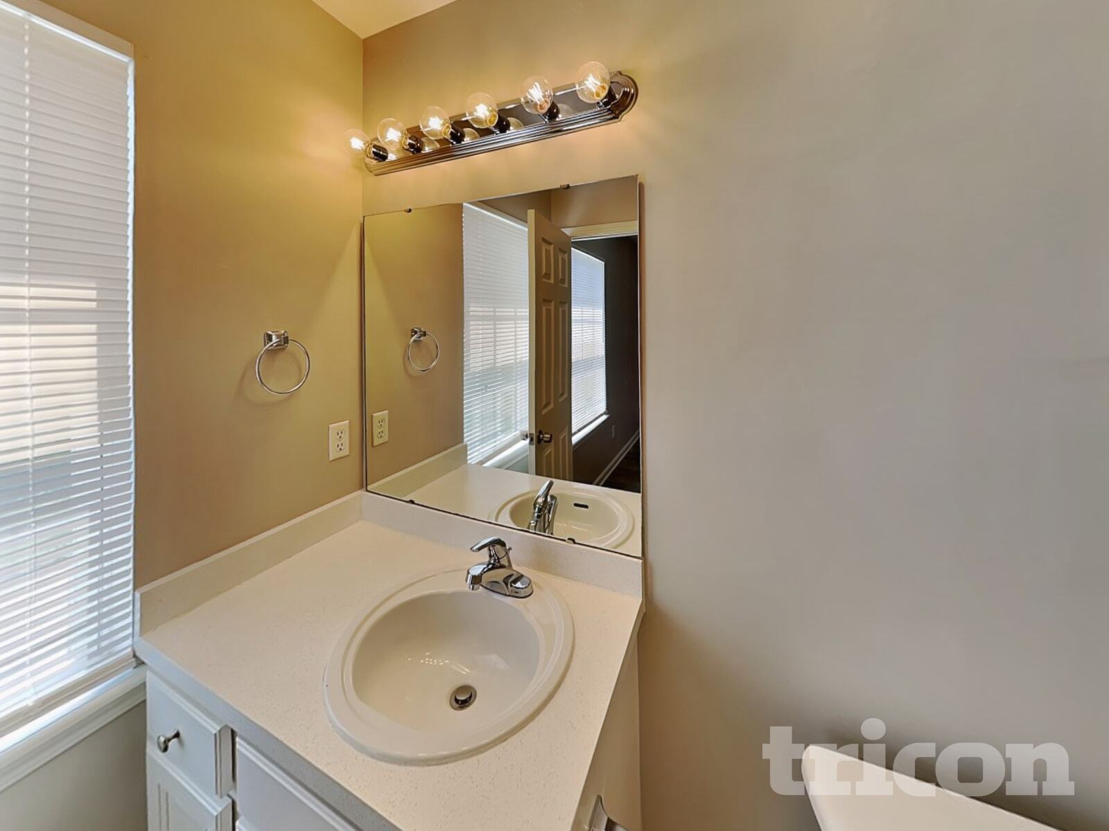Building Photo - 208 Double Eagle Cir