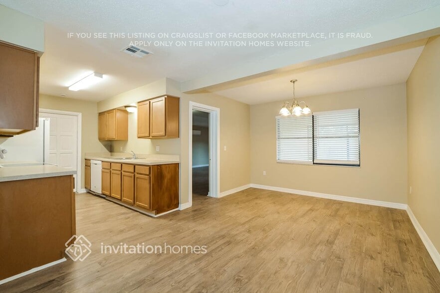 Building Photo - 5216 Forzley St