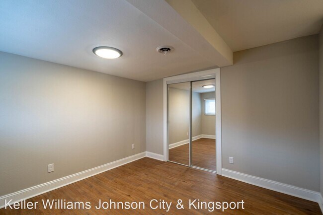 Building Photo - 3 br, 3 bath House - 1319 Seminole Drive