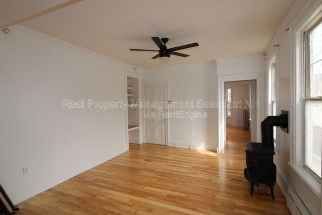 Building Photo - 68 4th St